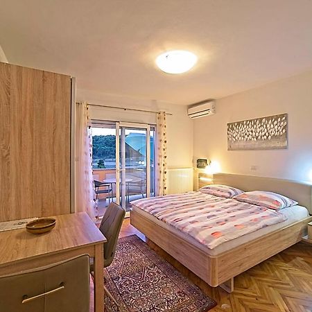 Studio Apartments Peric Rab Kampor Exterior photo
