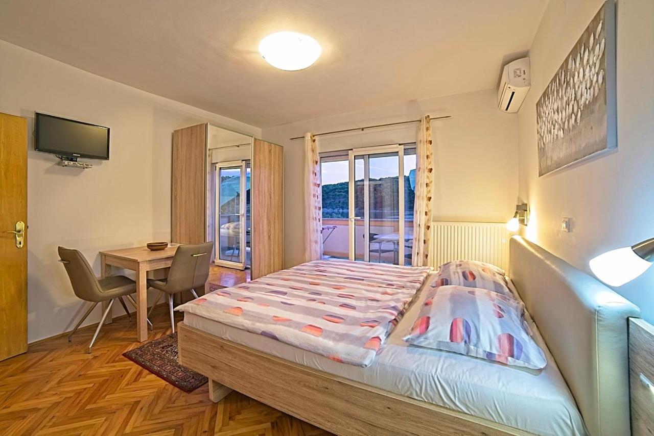 Studio Apartments Peric Rab Kampor Exterior photo